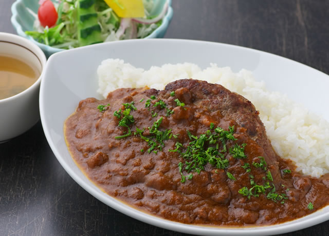 牛すじカレーハンバーグ定食